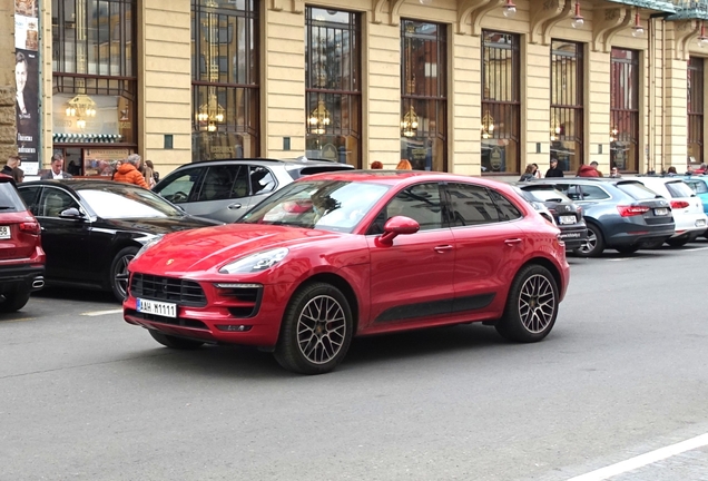 Porsche 95B Macan GTS