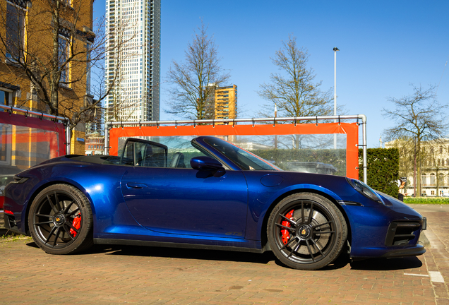 Porsche 992 Carrera 4 GTS Cabriolet