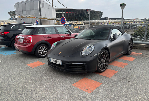 Porsche 992 Carrera 4S Cabriolet