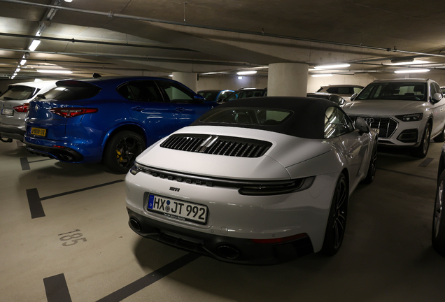 Porsche 992 Carrera GTS Cabriolet