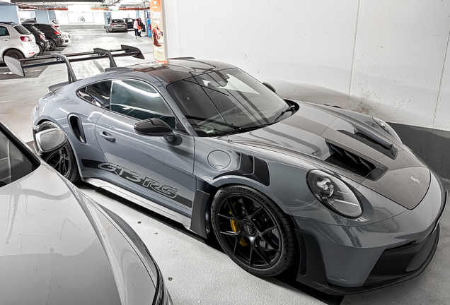 Porsche 992 GT3 RS Weissach Package