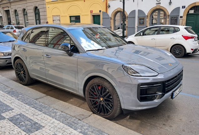 Porsche 9YA Cayenne Turbo E-Hybrid