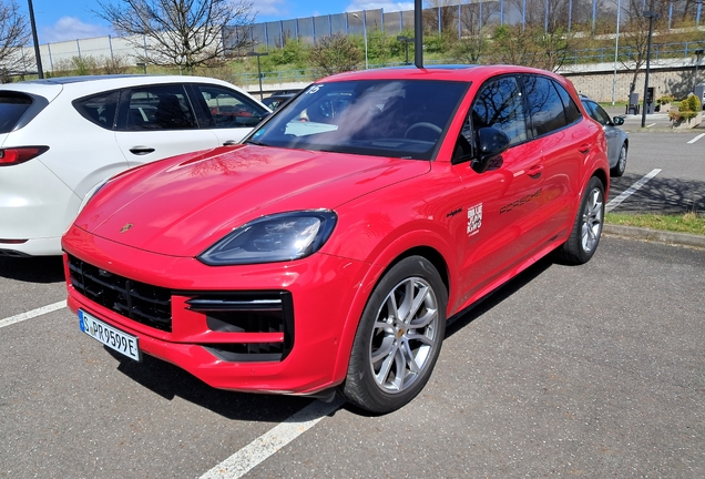 Porsche 9YA Cayenne Turbo E-Hybrid