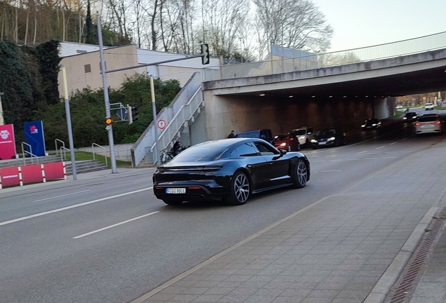 Porsche Taycan Turbo MkII
