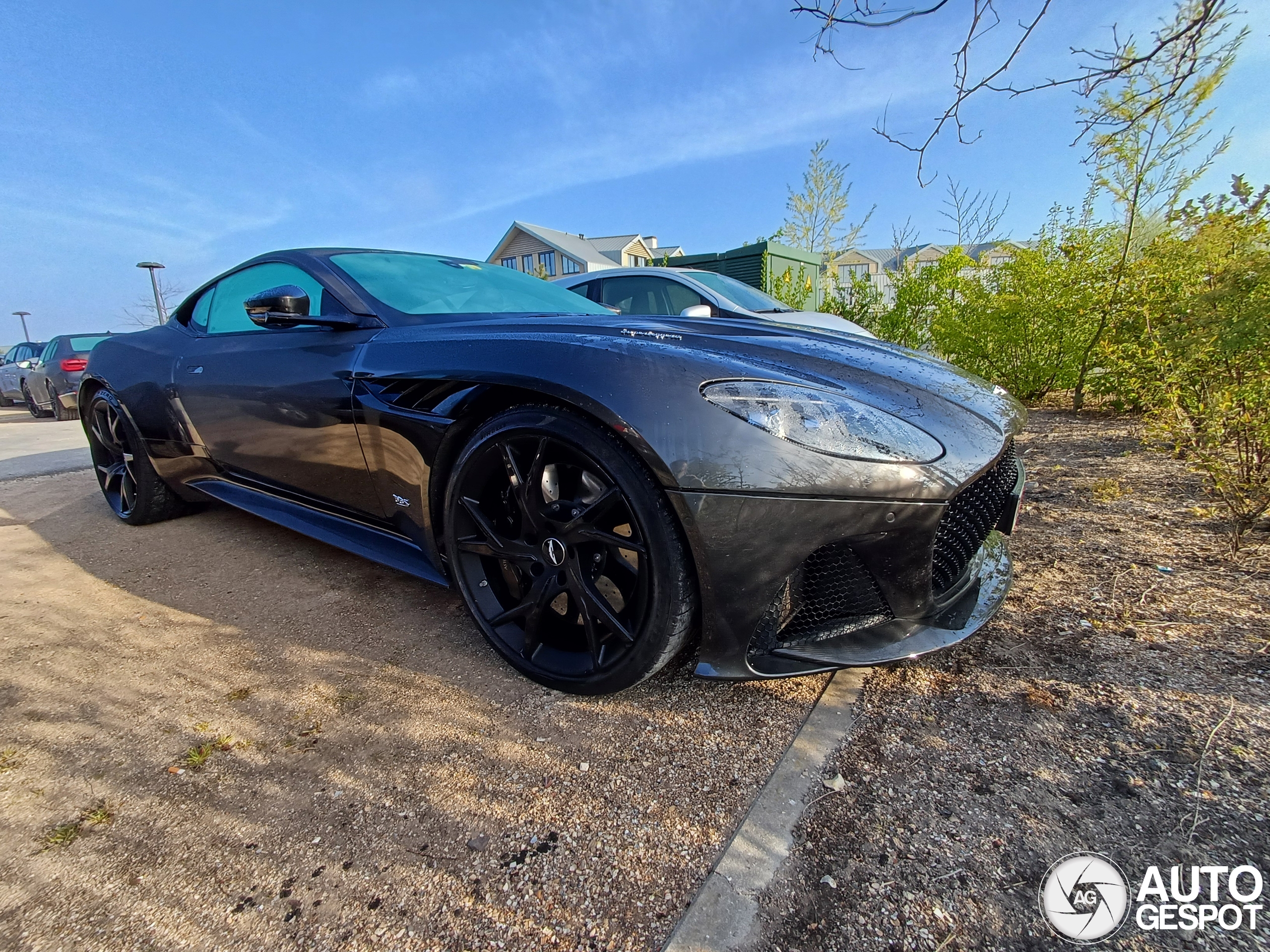 Aston Martin DBS Superleggera