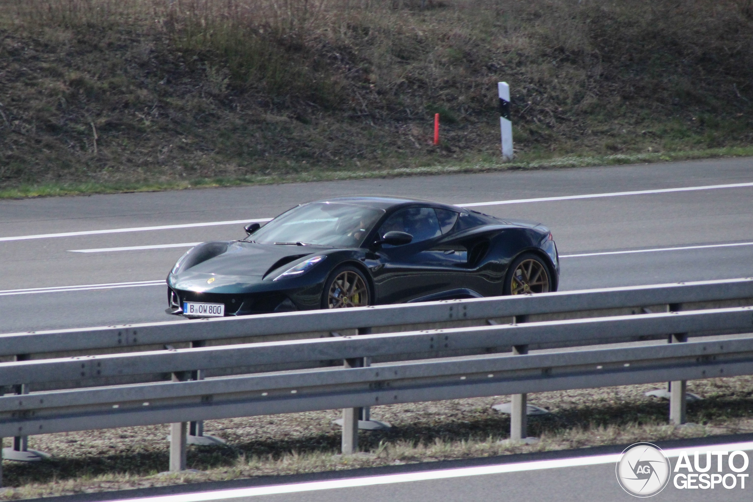 Lotus Emira
