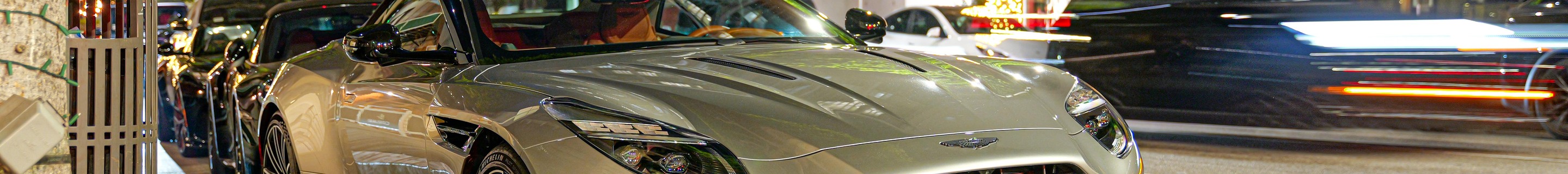 Aston Martin DB12 Volante