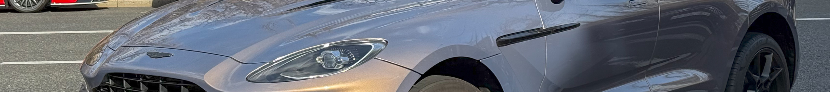 Aston Martin DBX