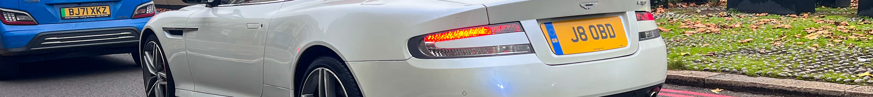 Aston Martin Virage Volante 2011