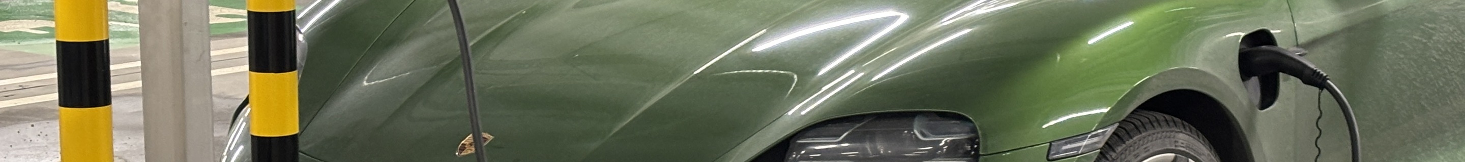 Porsche Taycan Turbo S MkI