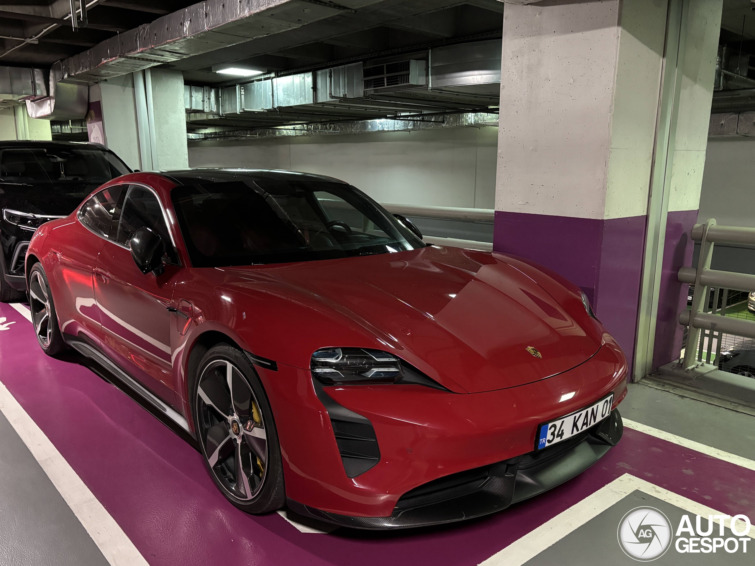 Porsche Taycan Turbo S