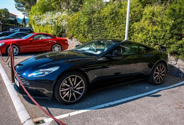 Aston Martin DB11