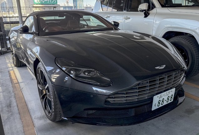 Aston Martin DB11 V8 Volante