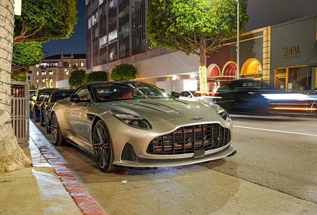 Aston Martin DB12 Volante