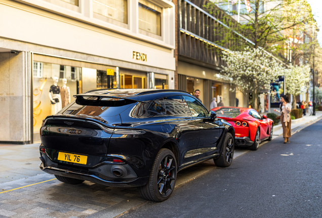 Aston Martin DBX