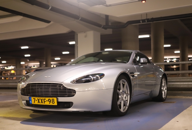 Aston Martin V8 Vantage