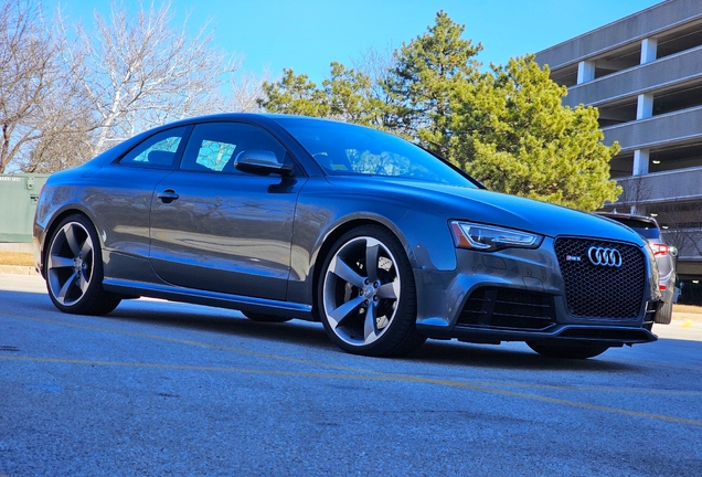 Audi RS5 B8 2012