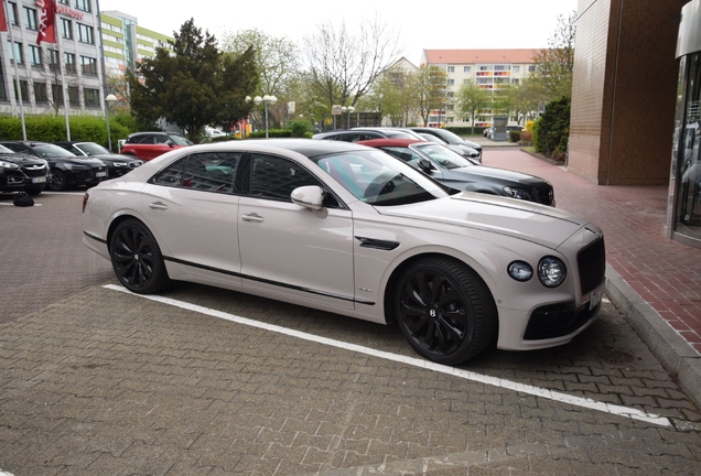 Bentley Flying Spur V8 Azure