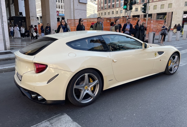Ferrari FF