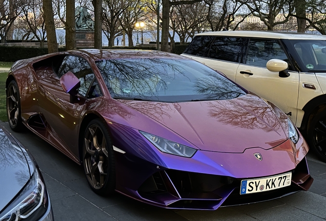 Lamborghini Huracán LP640-4 EVO