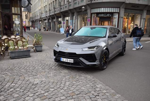 Lamborghini Urus Performante