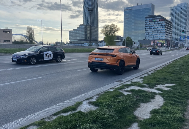 Lamborghini Urus S