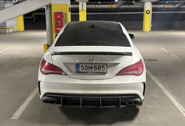 Mercedes-Benz CLA 45 AMG C117
