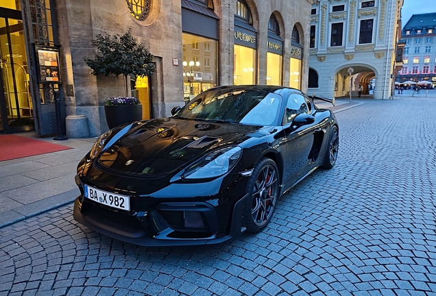 Porsche 718 Cayman GT4 RS