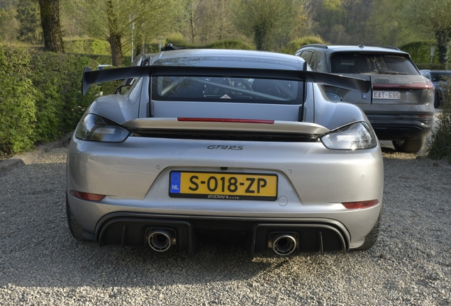 Porsche 718 Cayman GT4 RS Weissach Package
