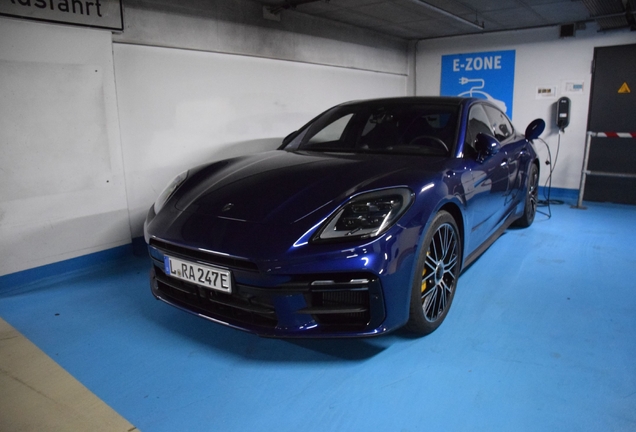 Porsche 972 Panamera Turbo S E-Hybrid