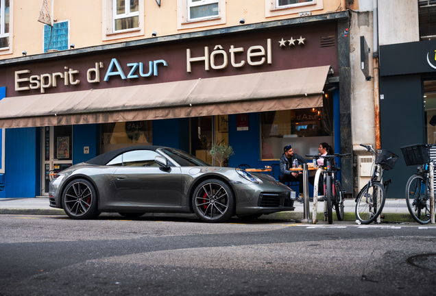 Porsche 992 Carrera 4S Cabriolet