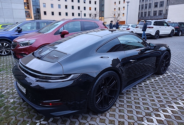 Porsche 992 S/T