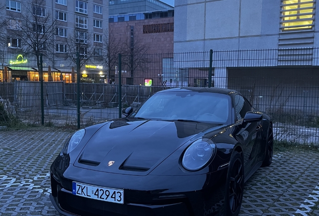Porsche 992 S/T