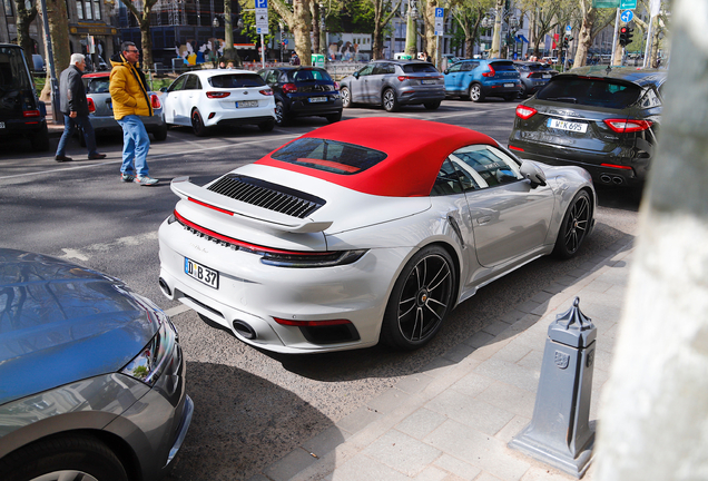 Porsche 992 Turbo Cabriolet