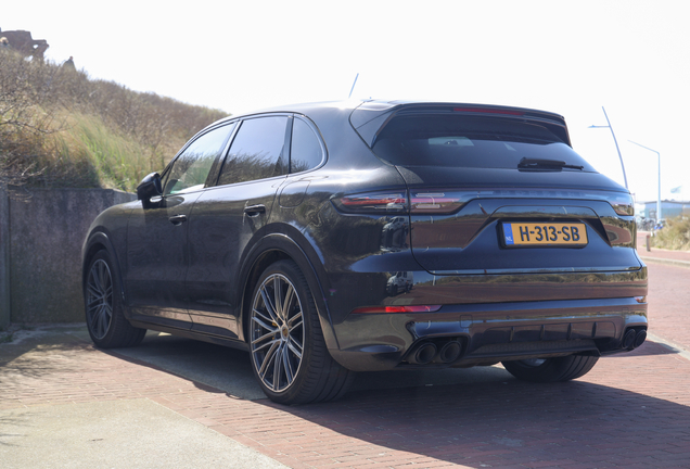 Porsche Cayenne Turbo S E-Hybrid