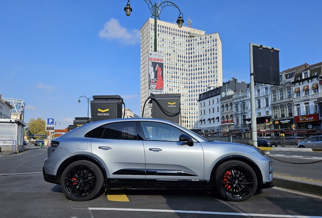 Porsche Macan EV Turbo