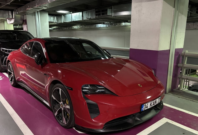 Porsche Taycan Turbo S