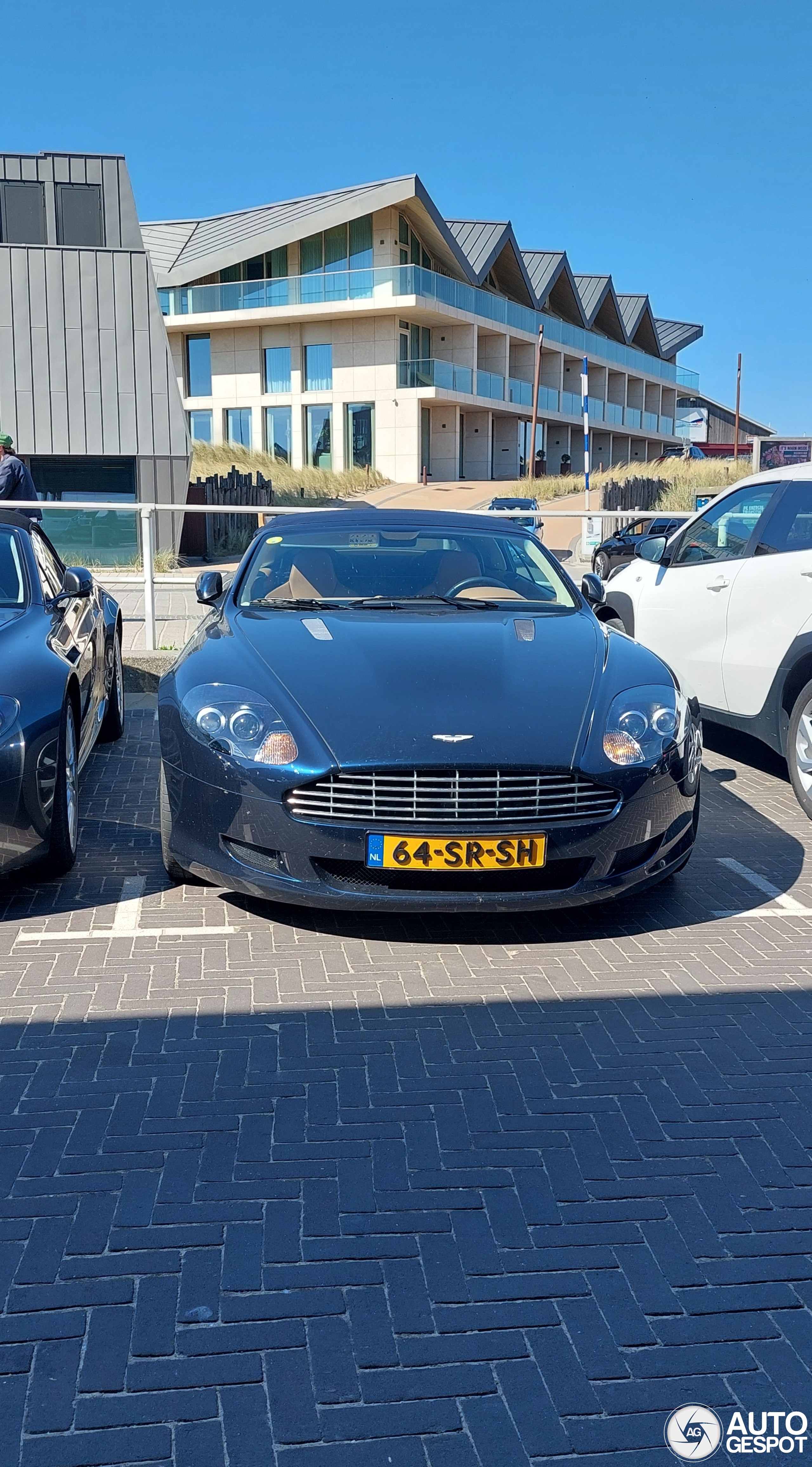 Aston Martin DB9 Volante