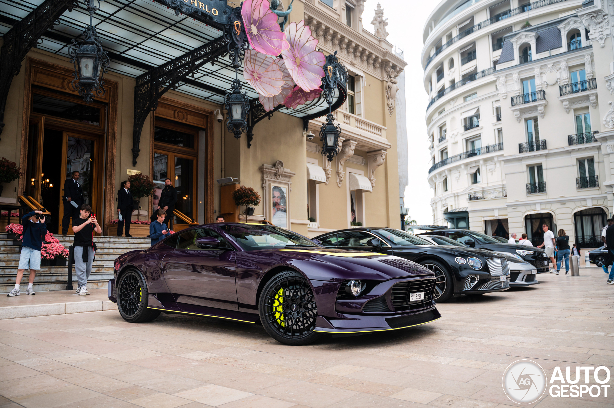 Van Dubai naar Monaco: Aston Martin Valour