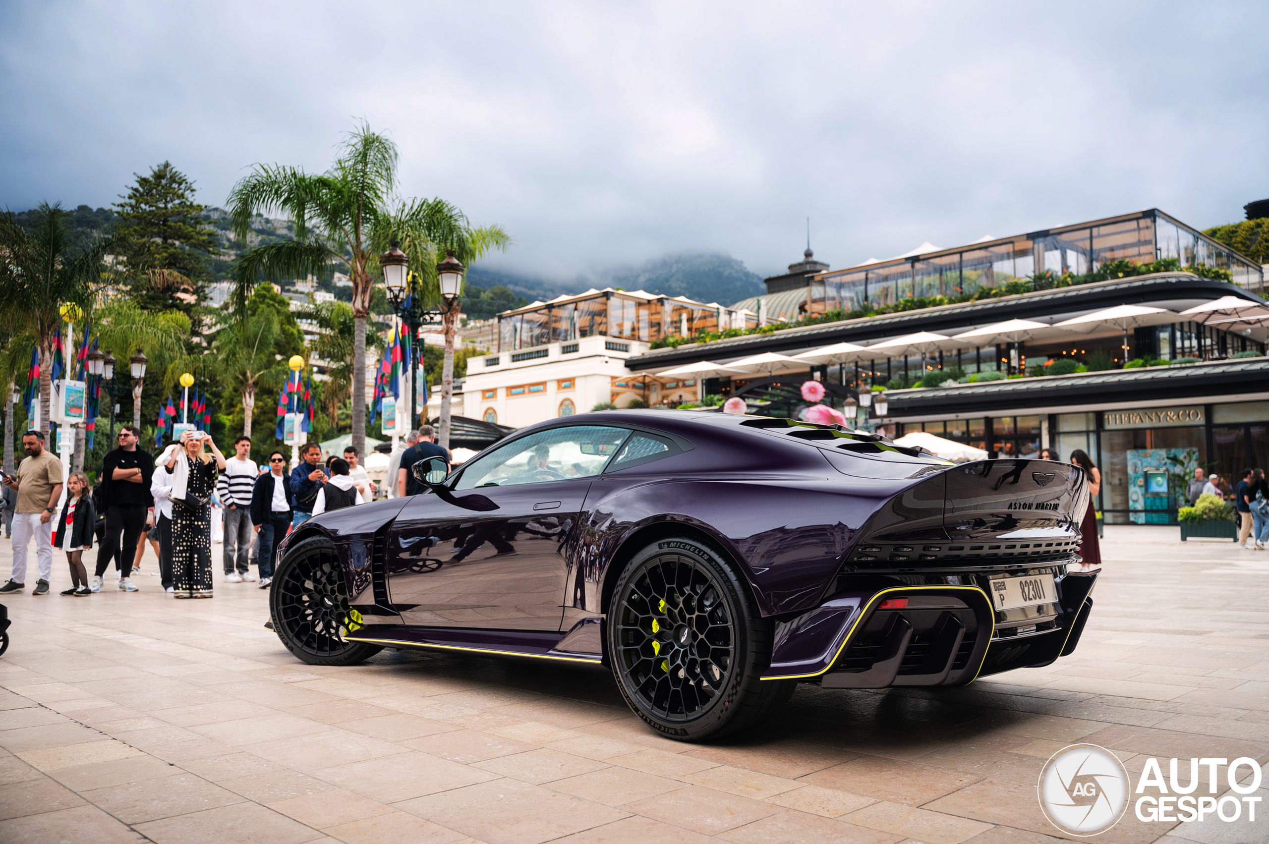 Van Dubai naar Monaco: Aston Martin Valour