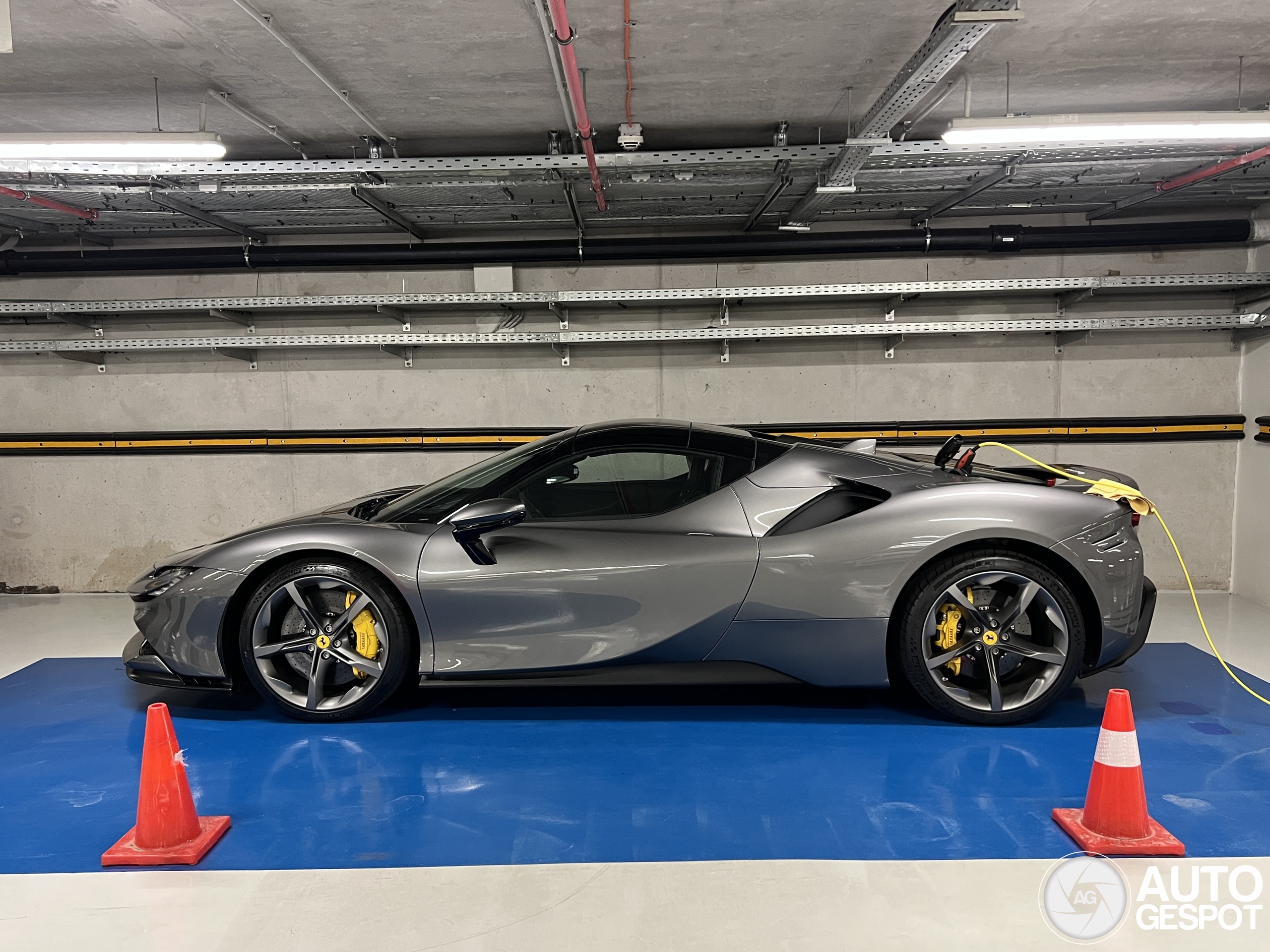 Ferrari SF90 Spider