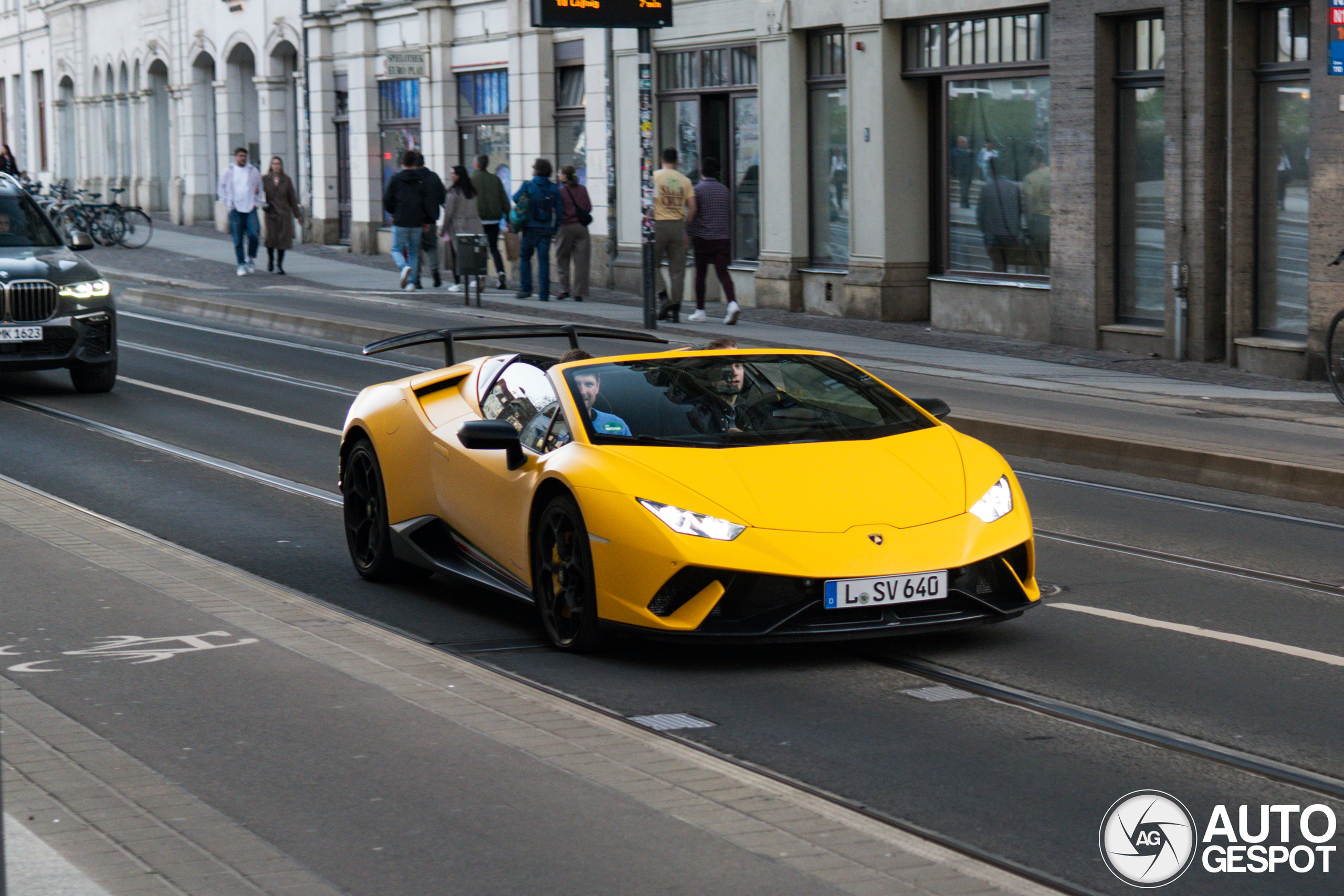 Lamborghini Huracán LP640-4 Performante Spyder