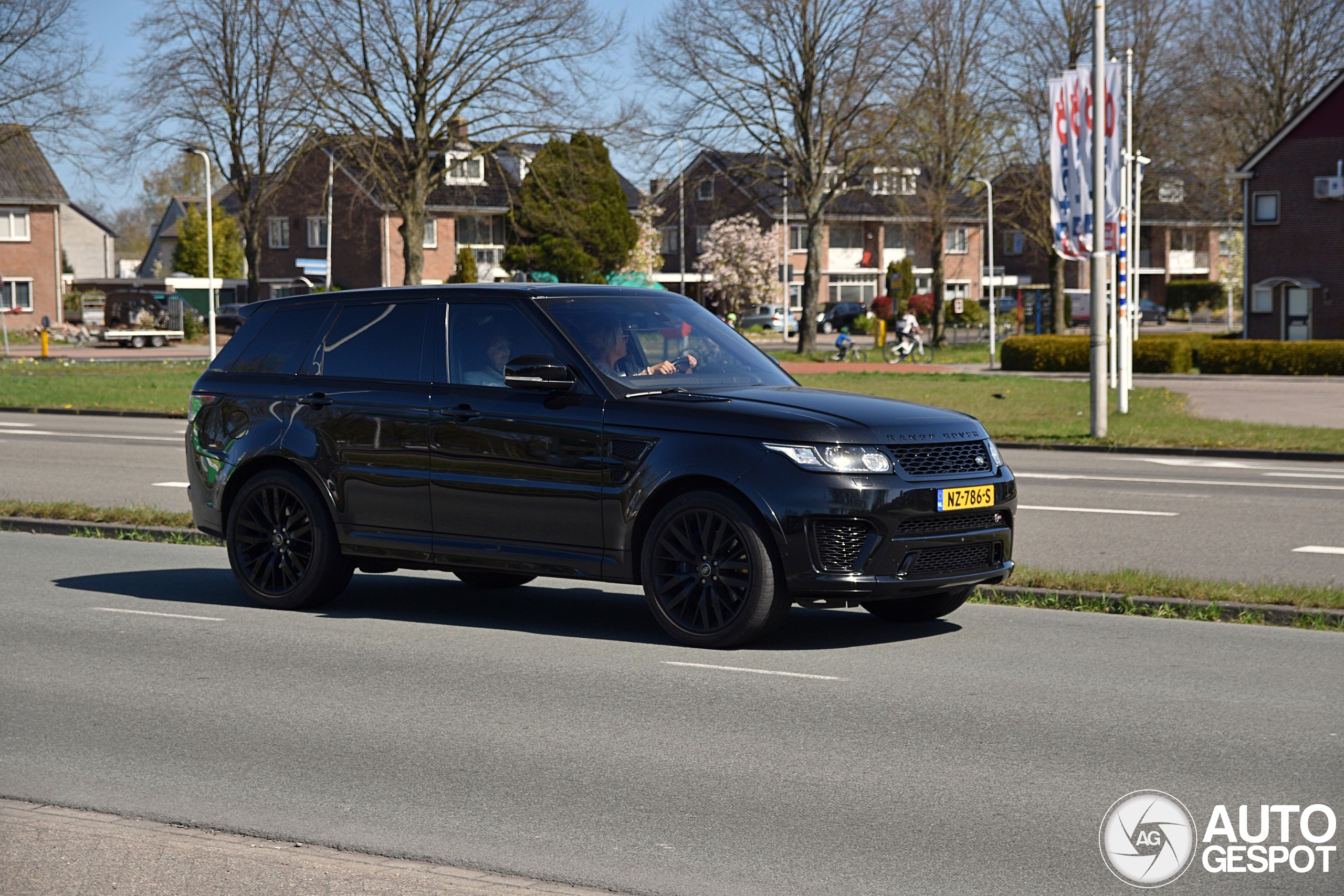 Land Rover Range Rover Sport SVR