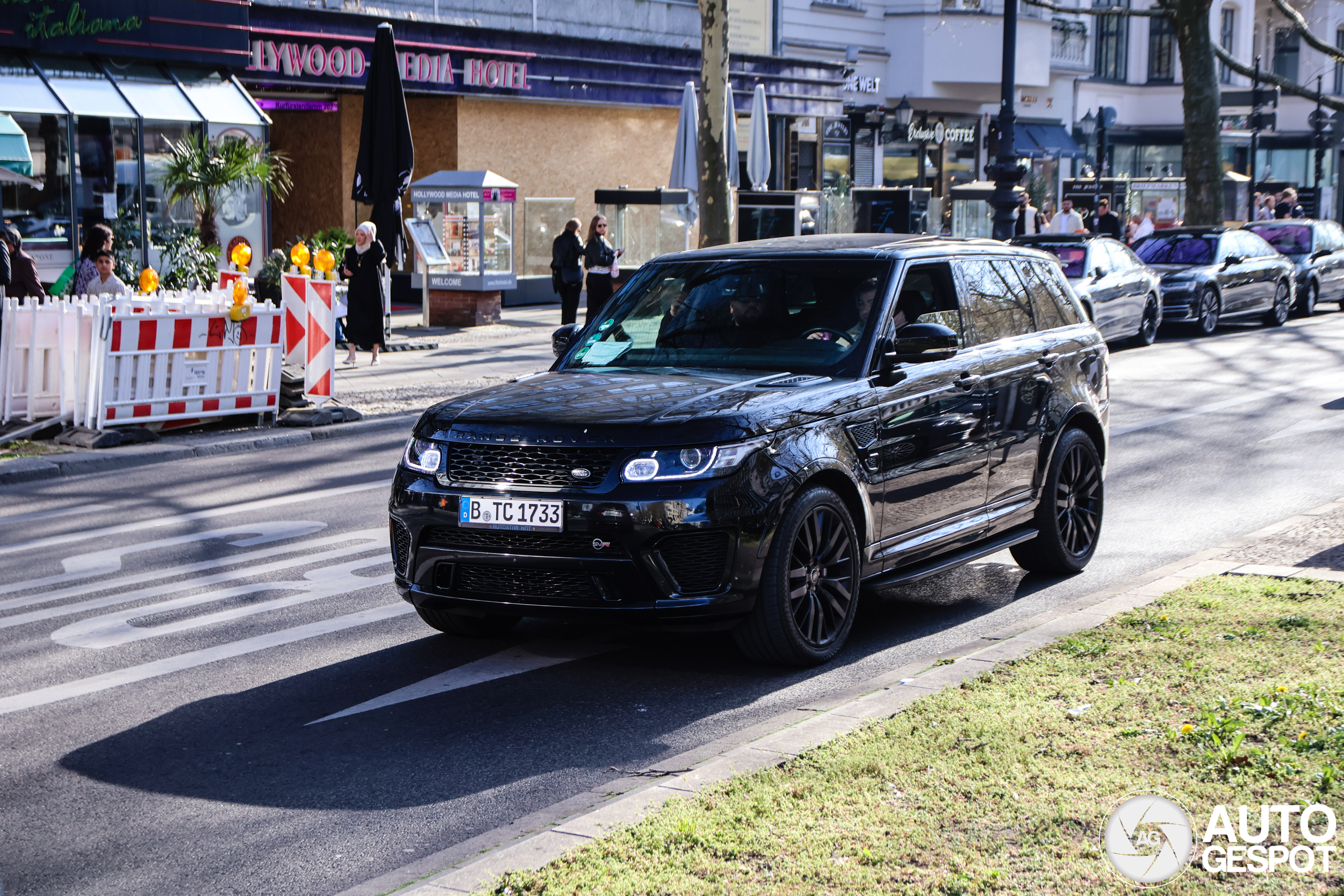 Land Rover Range Rover Sport SVR