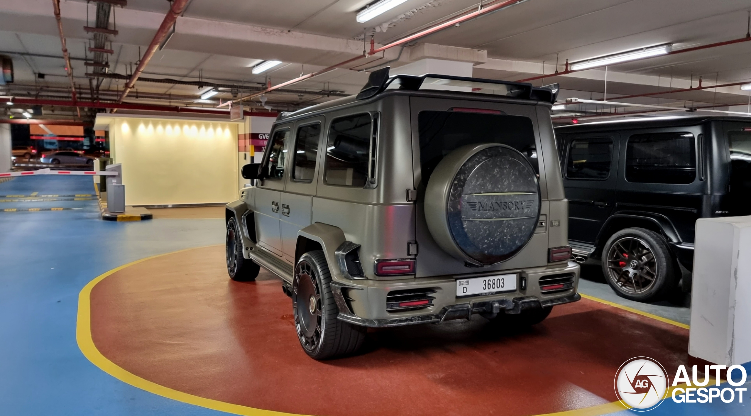 De wansmaak is geland in Dubai