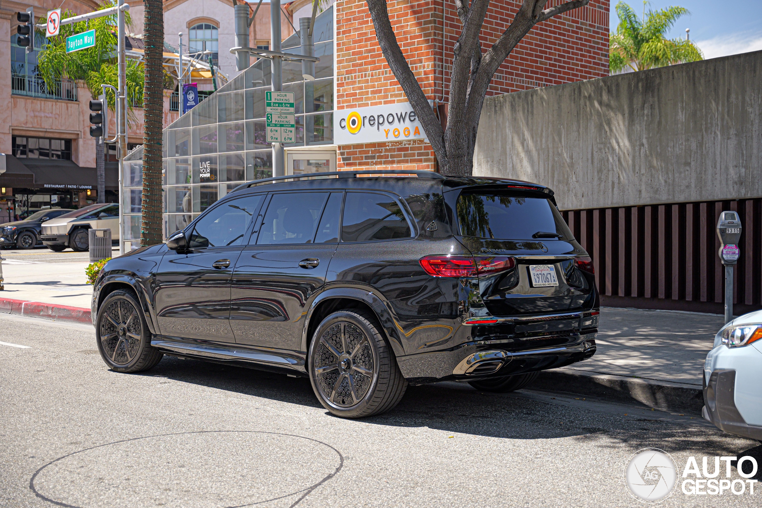Mercedes-Maybach GLS 600 2024 Night Series