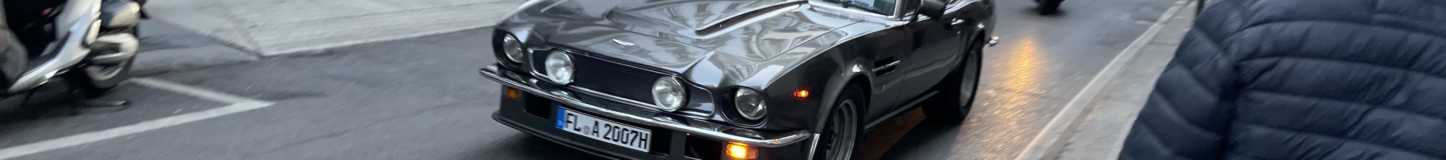 Aston Martin V8 Vantage 1977-1989