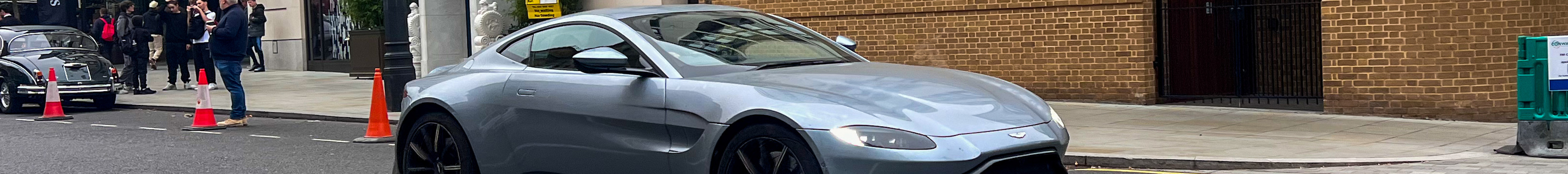 Aston Martin V8 Vantage 2018