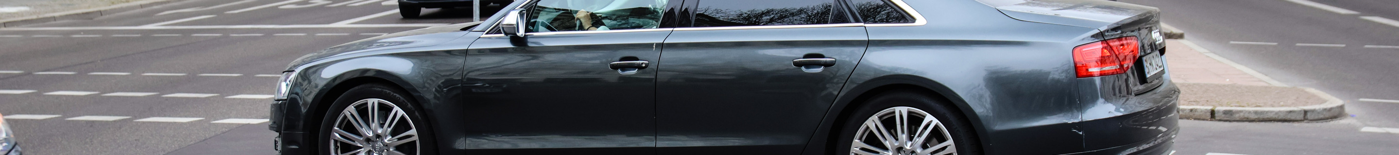 Audi S8 D4