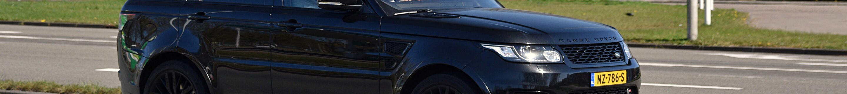 Land Rover Range Rover Sport SVR